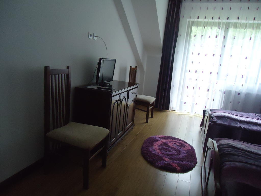 Pensiunea Geona Poiana Teiului Room photo