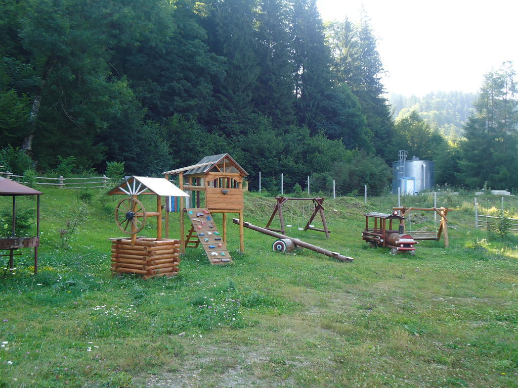 Pensiunea Geona Poiana Teiului Exterior photo
